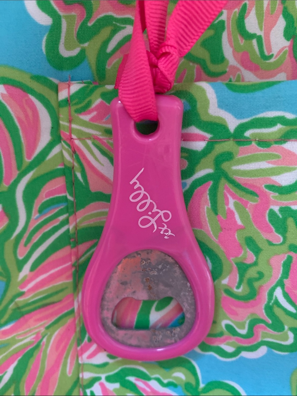 Lilly Pulitzer Insulated Beach Pool Tote - Picture 4 of 5